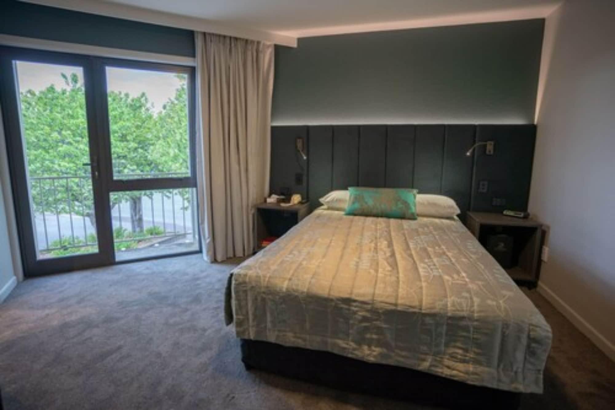Distinction Luxmore Hotel 4*